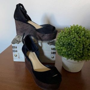 Gianni Bini Platform Sandals SZ 7
